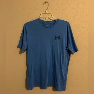 Under Armour Men's Blue T-Shirt. Size Medium.